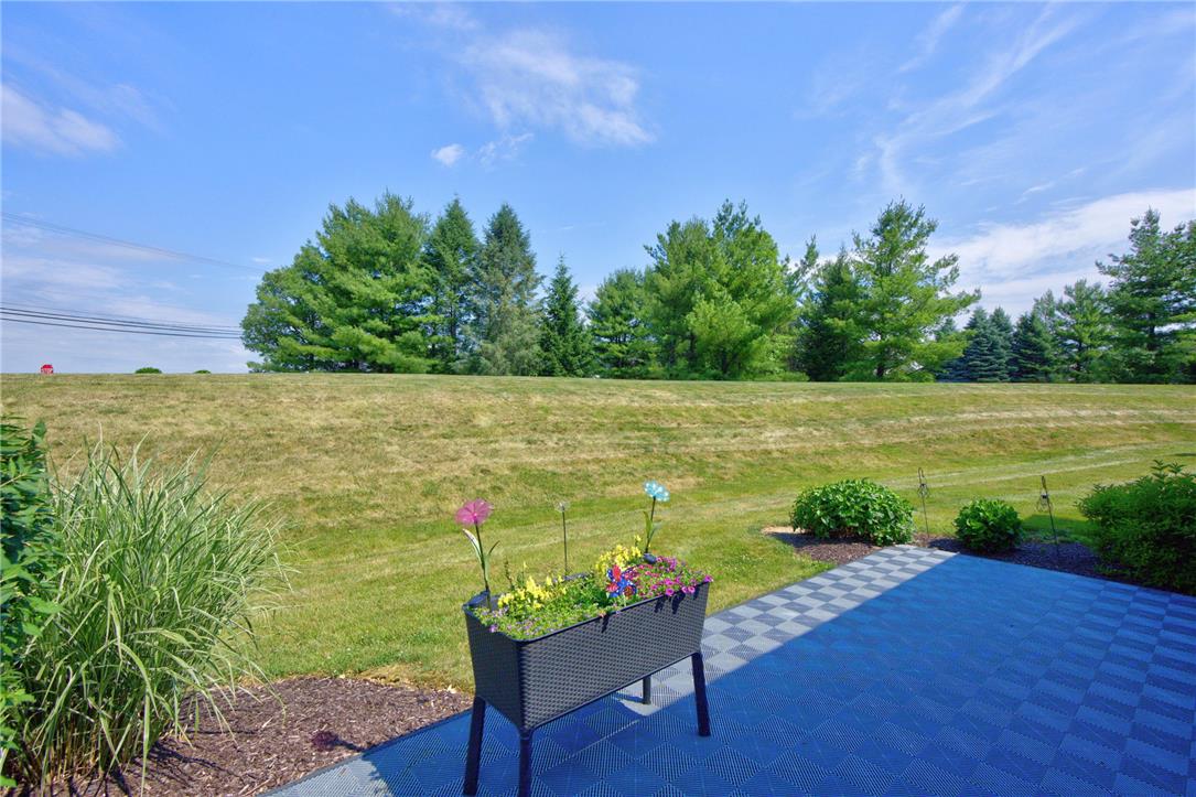 162 Glenmoor Circle North