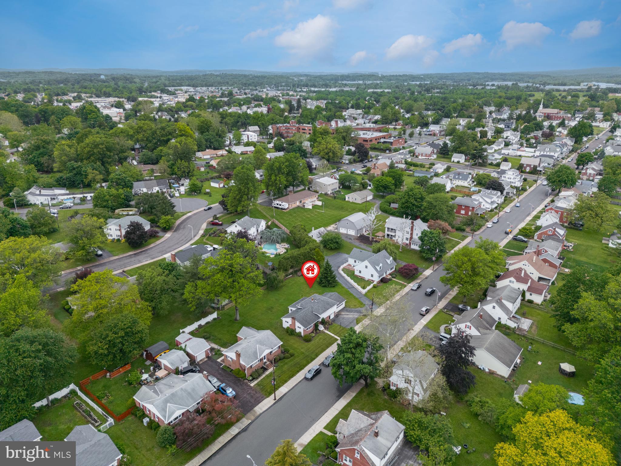 300 S 9TH STREET
