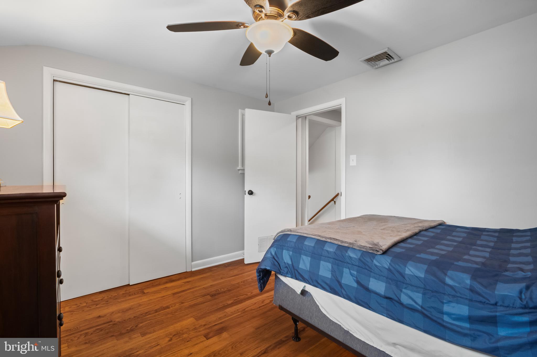 300 S 9TH STREET