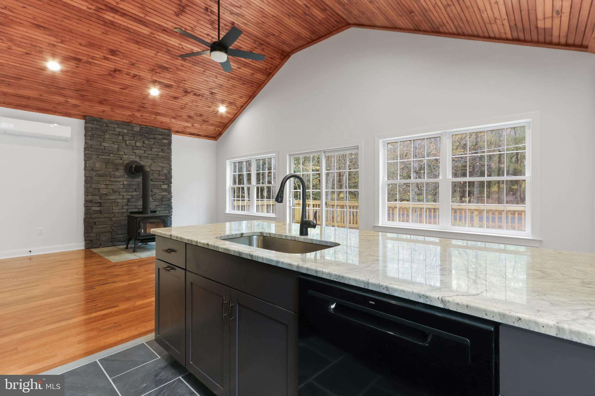 77 PARKER TRAIL