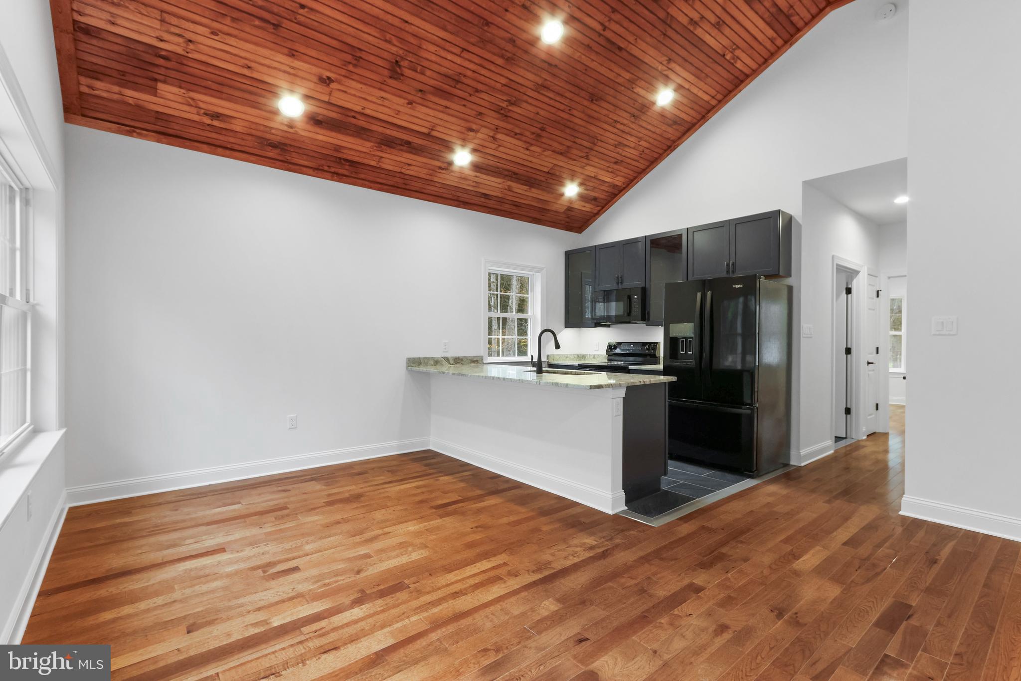 77 PARKER TRAIL
