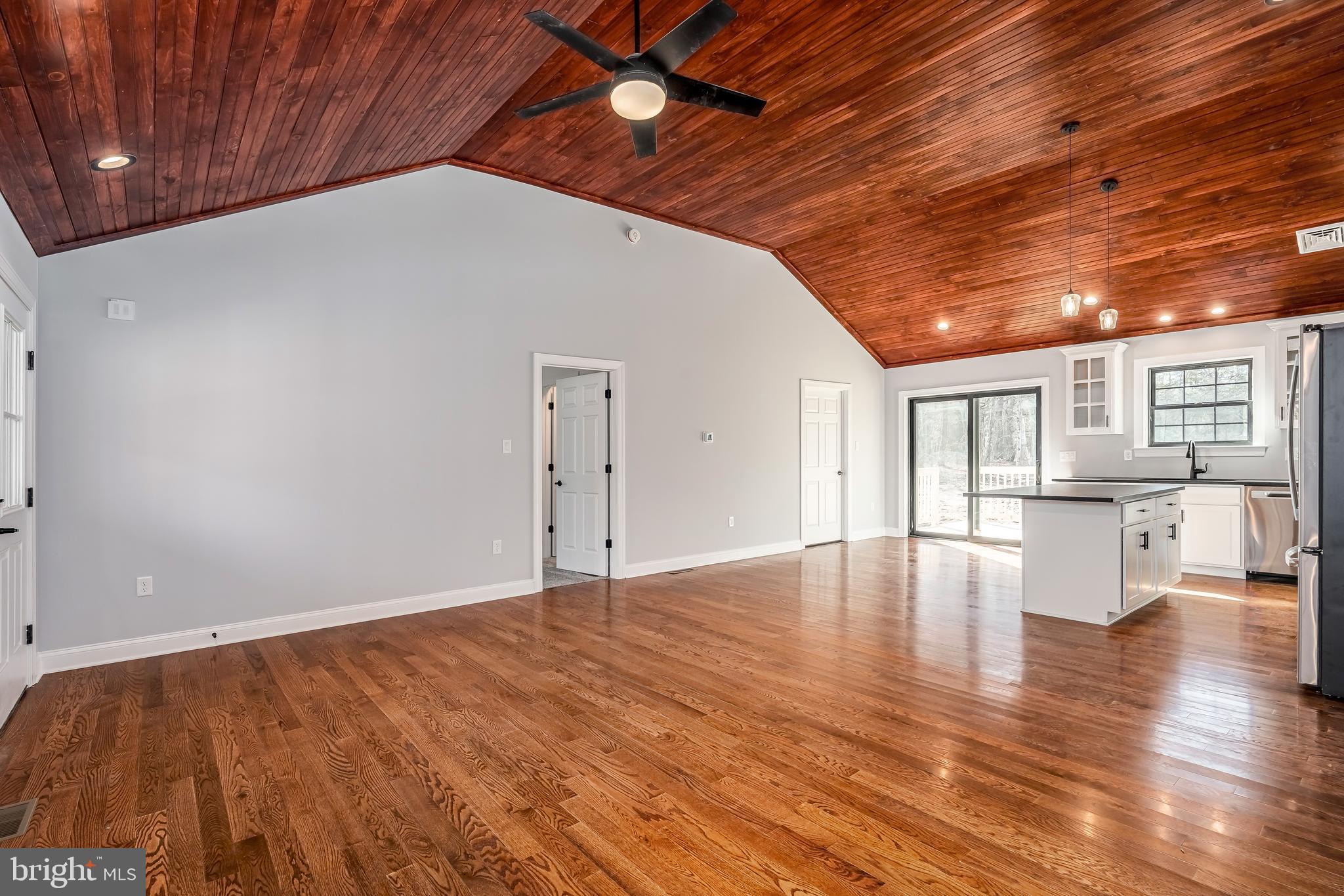 72 MACCAULEY ROAD