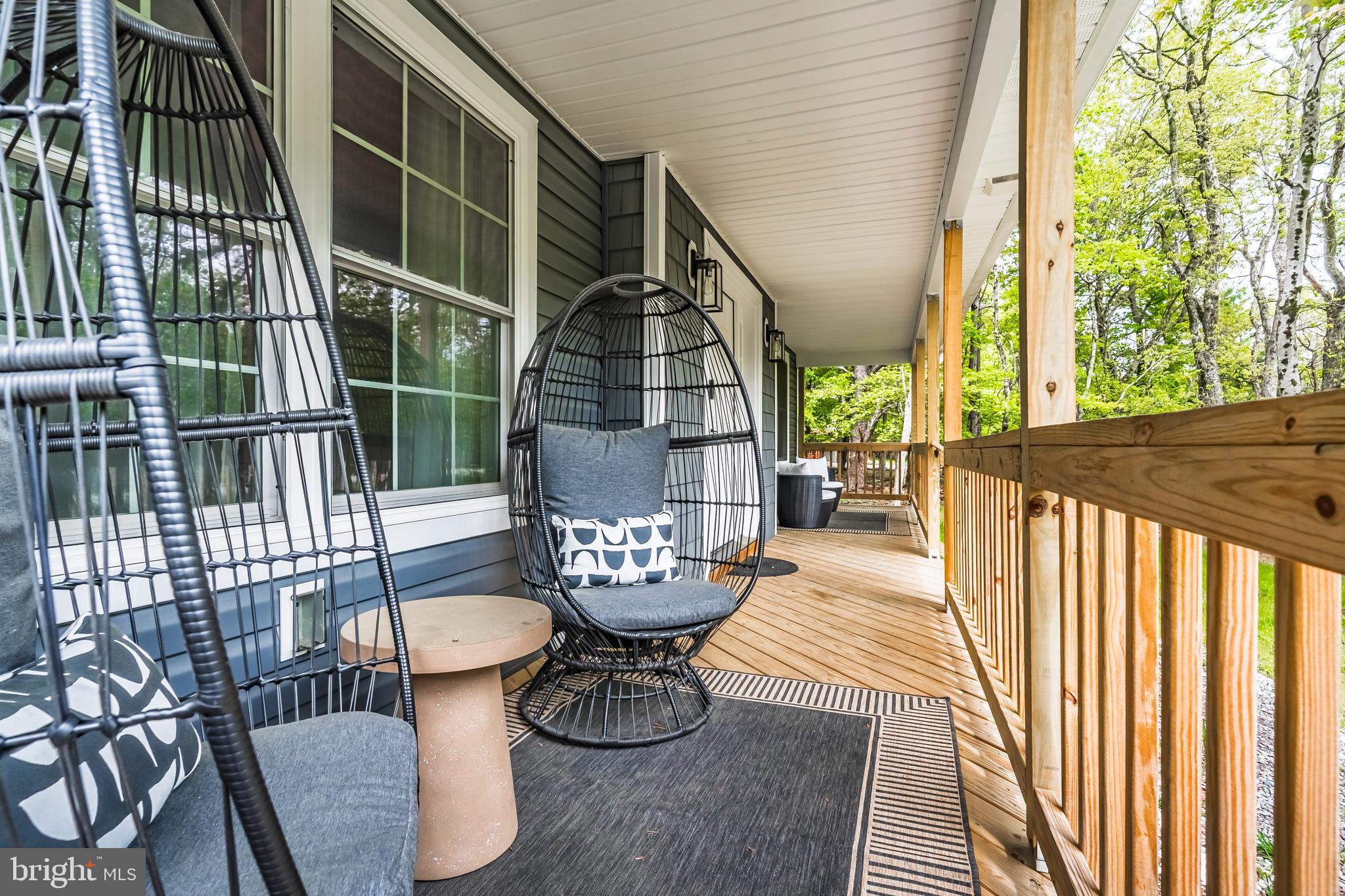 192 PETRARCH TRAIL