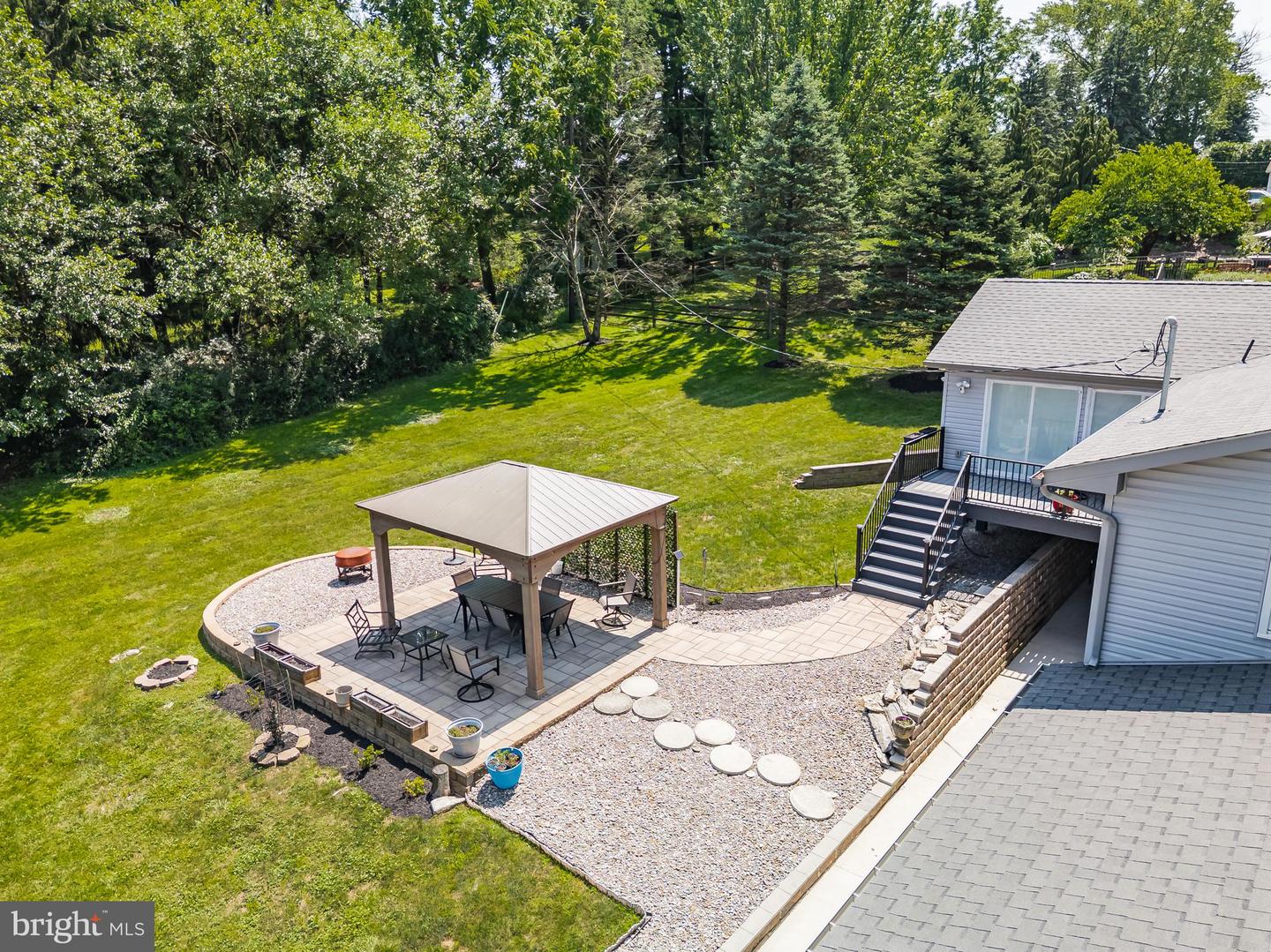 3788 Barberry Rd