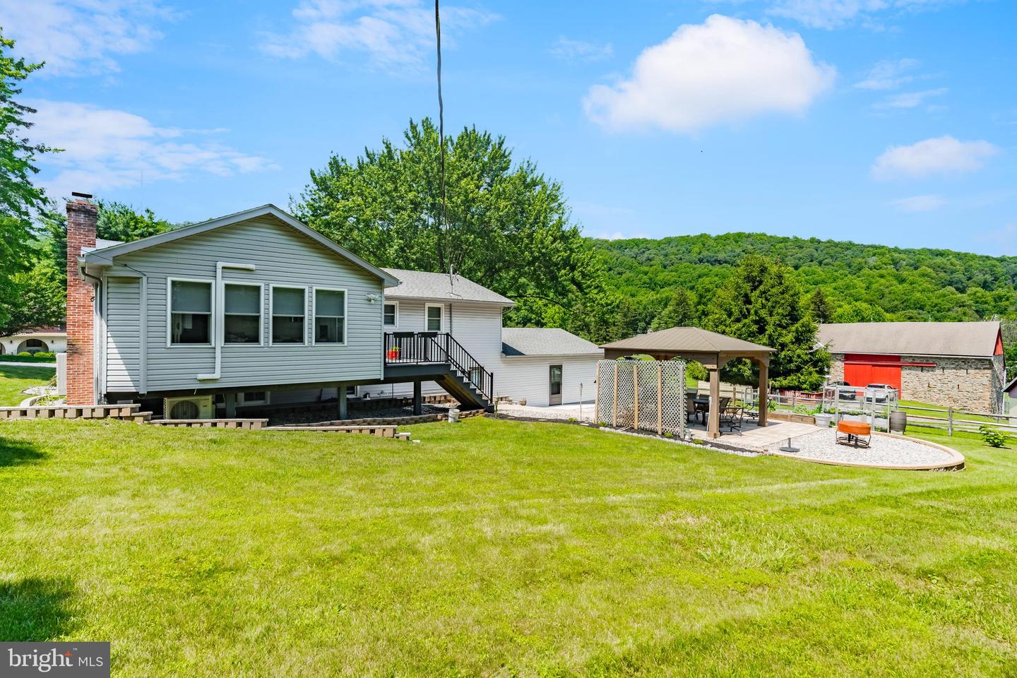 3788 Barberry Rd