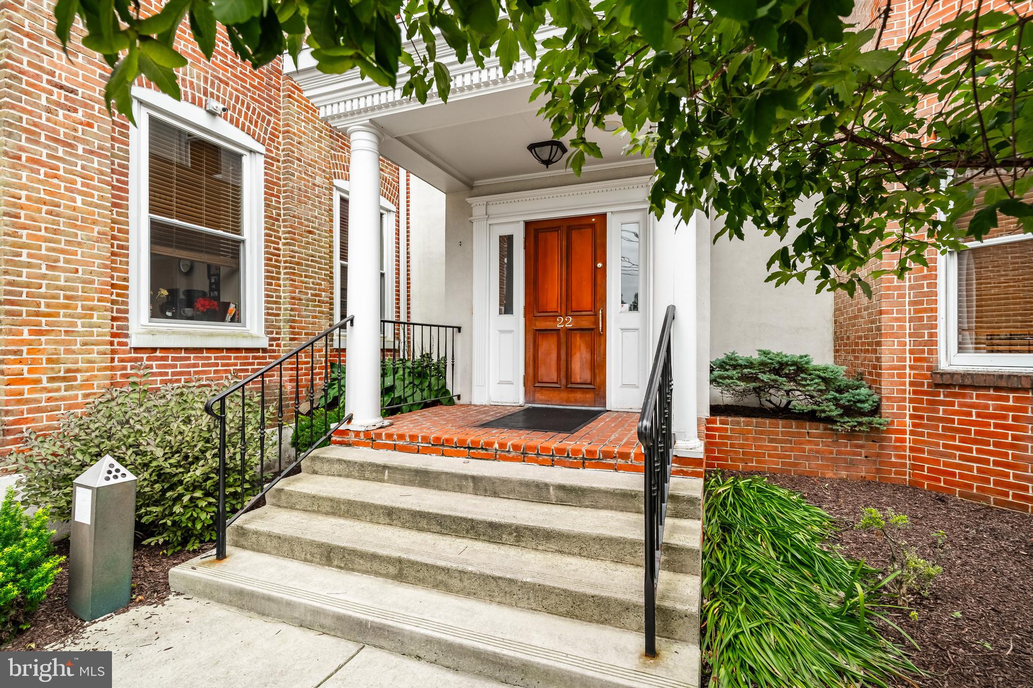 22 S 2nd St