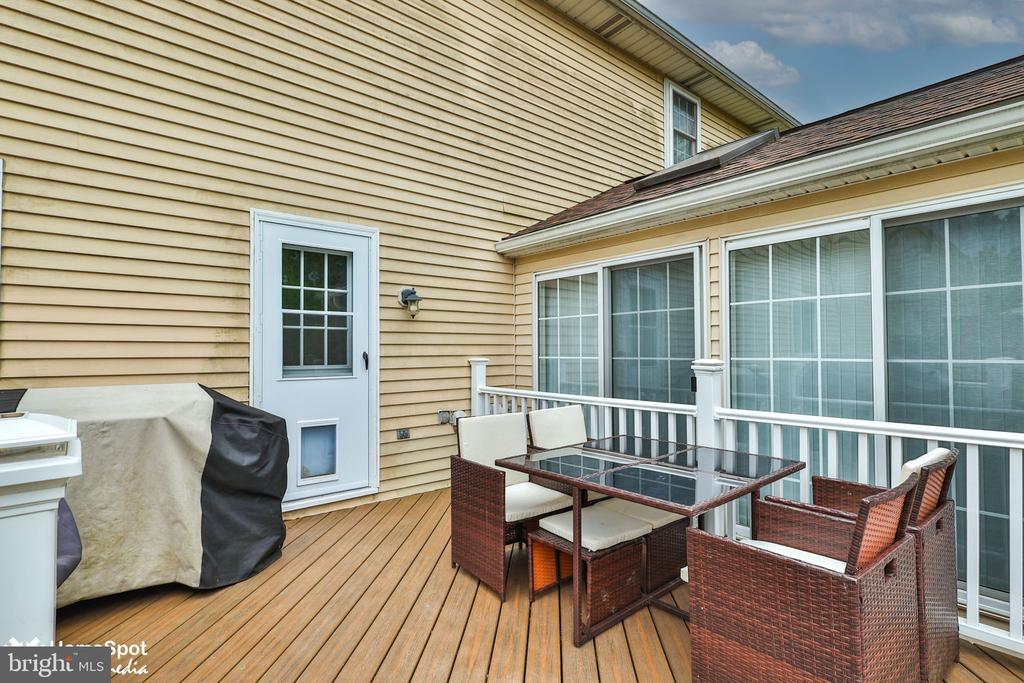 411 E OXFORD STREET