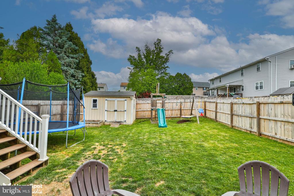 411 E OXFORD STREET