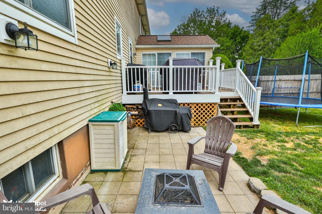 411 E OXFORD STREET