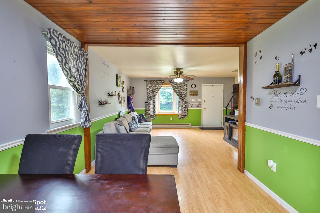 411 E OXFORD STREET