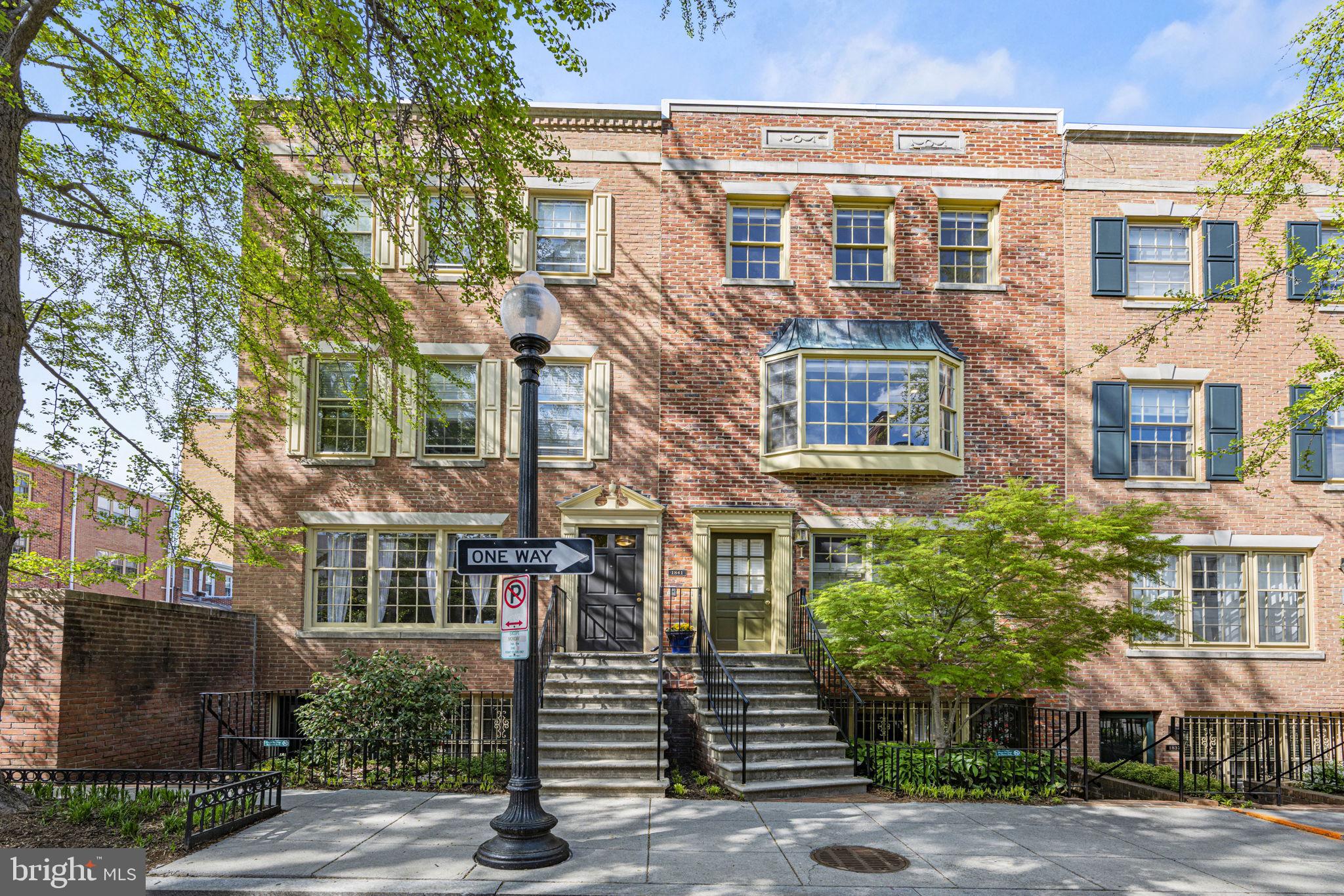 1843 Corcoran St NW #27 (E)