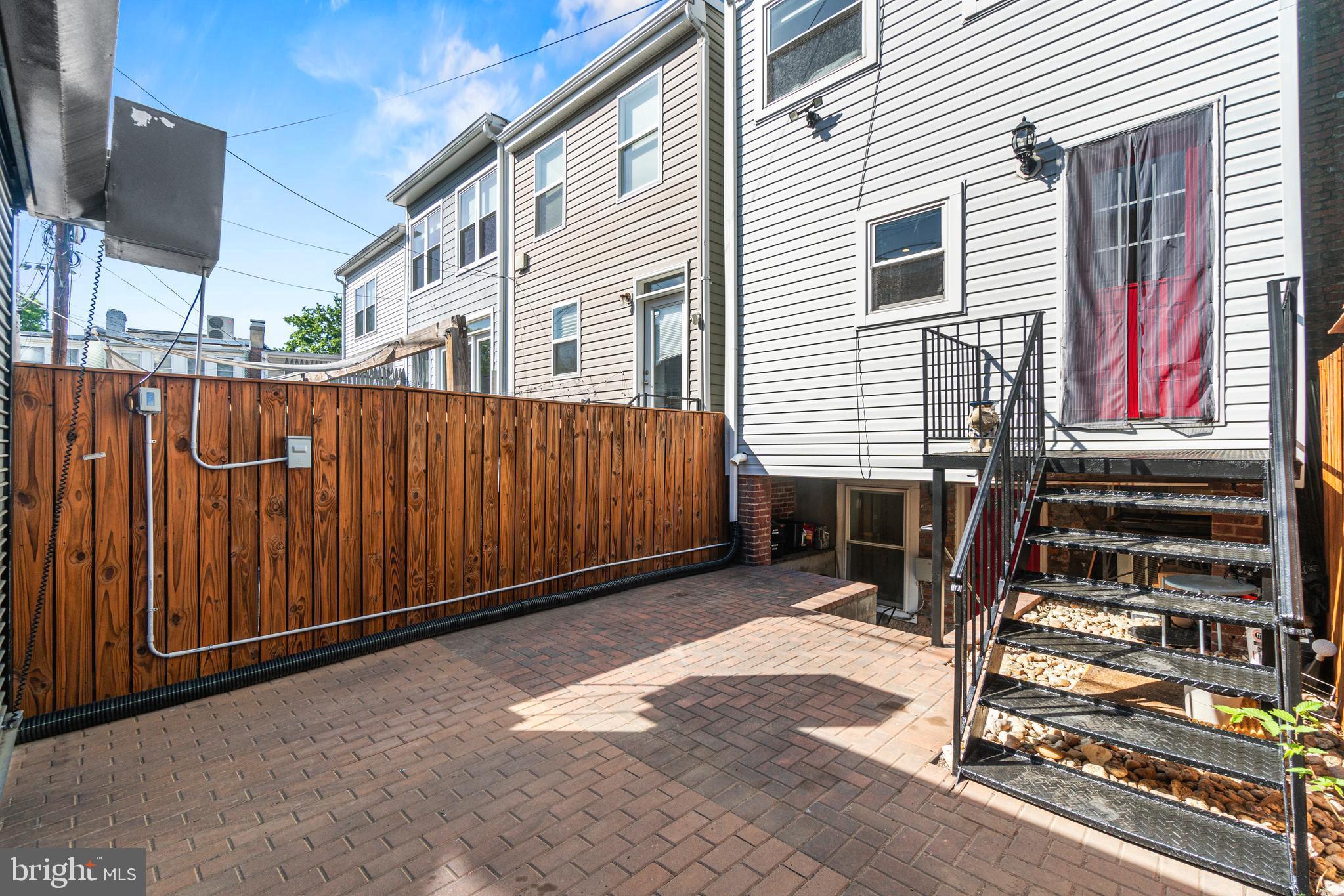 1113 Owen Pl NE
