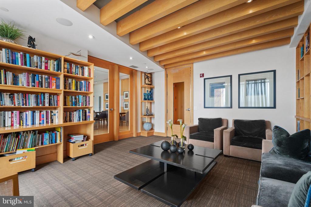 475 K St NW #709