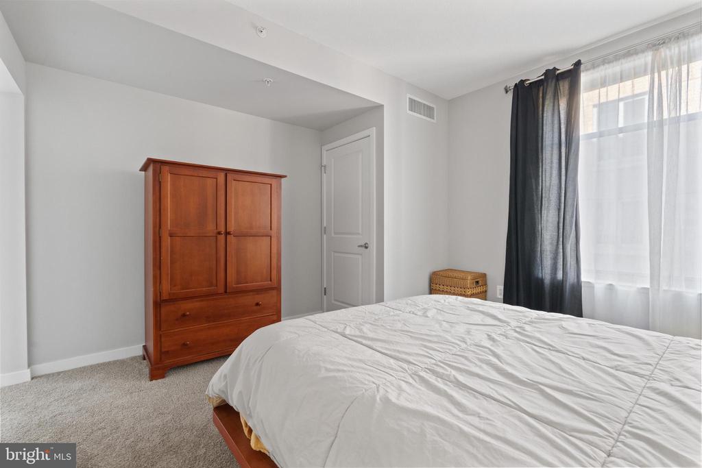 475 K St NW #709