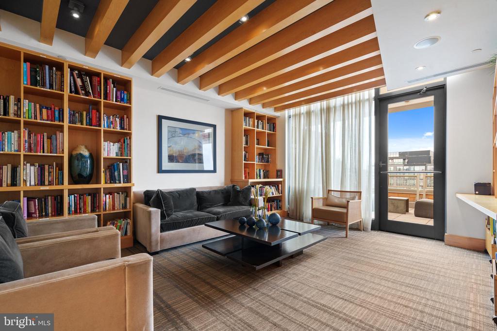 475 K St NW #709