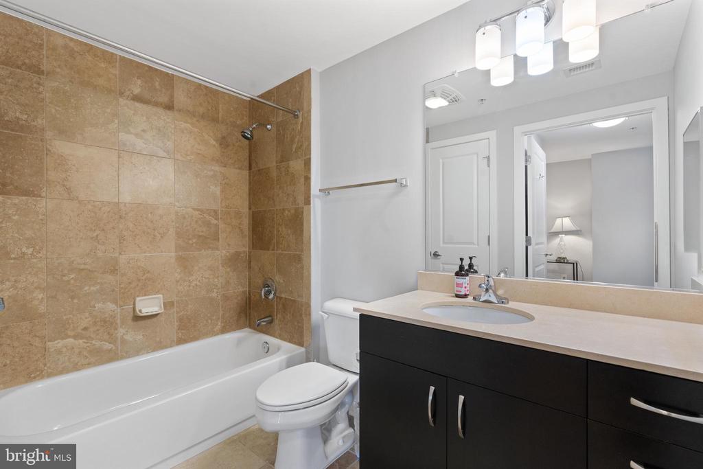 475 K St NW #709