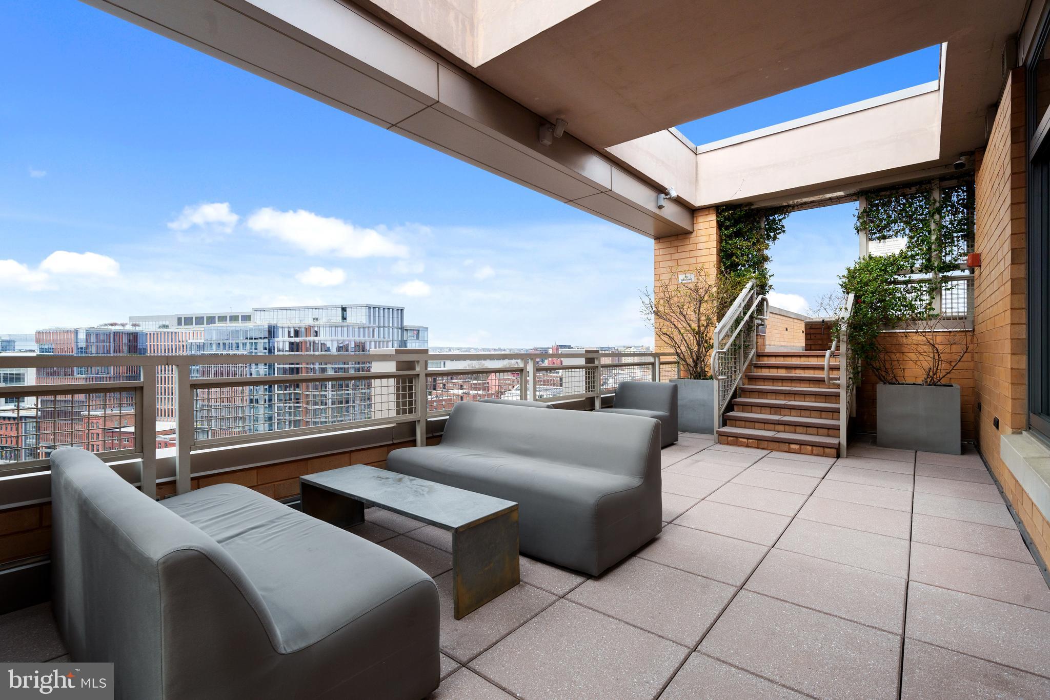 475 K St NW #709
