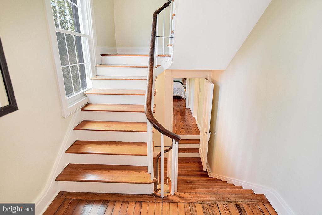 4566 Solomons Island Rd