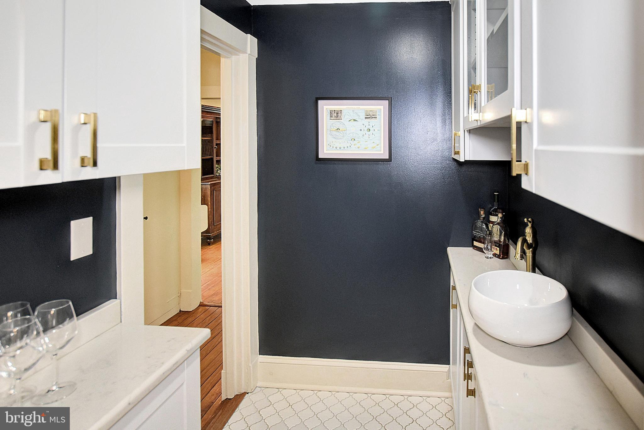 4566 Solomons Island Rd
