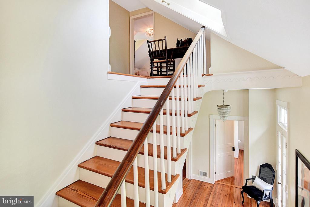 4566 Solomons Island Rd