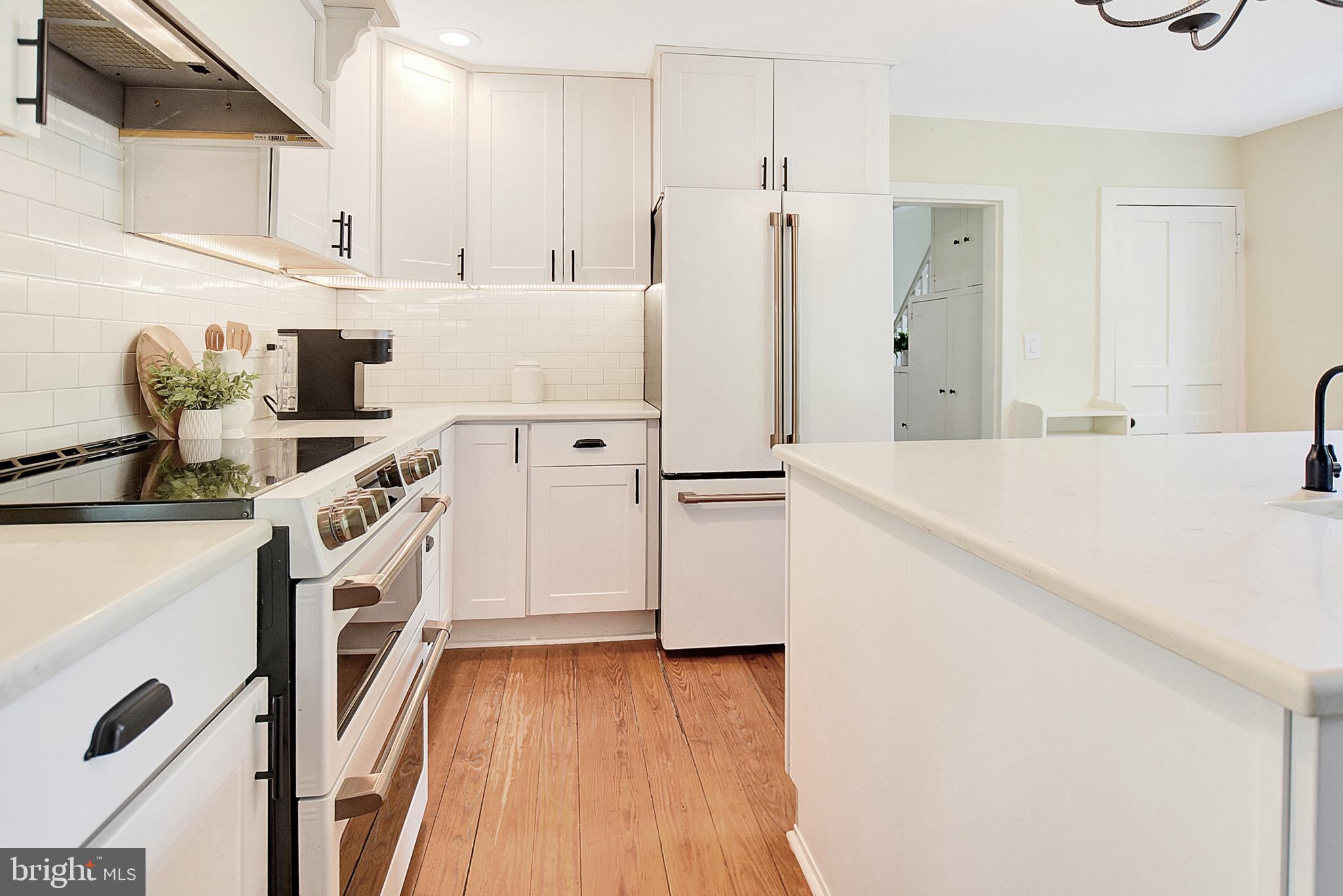 4566 Solomons Island Rd