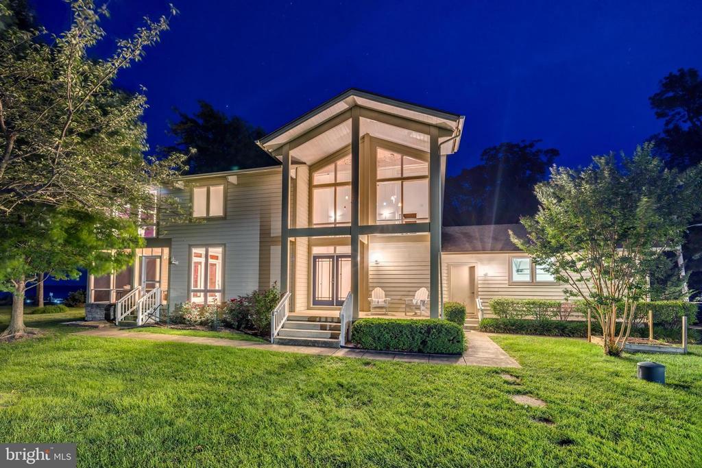 750 Bay Front Ave