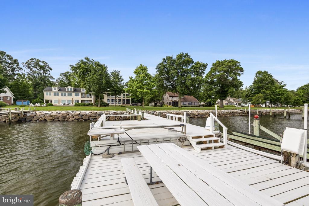 750 Bay Front Ave