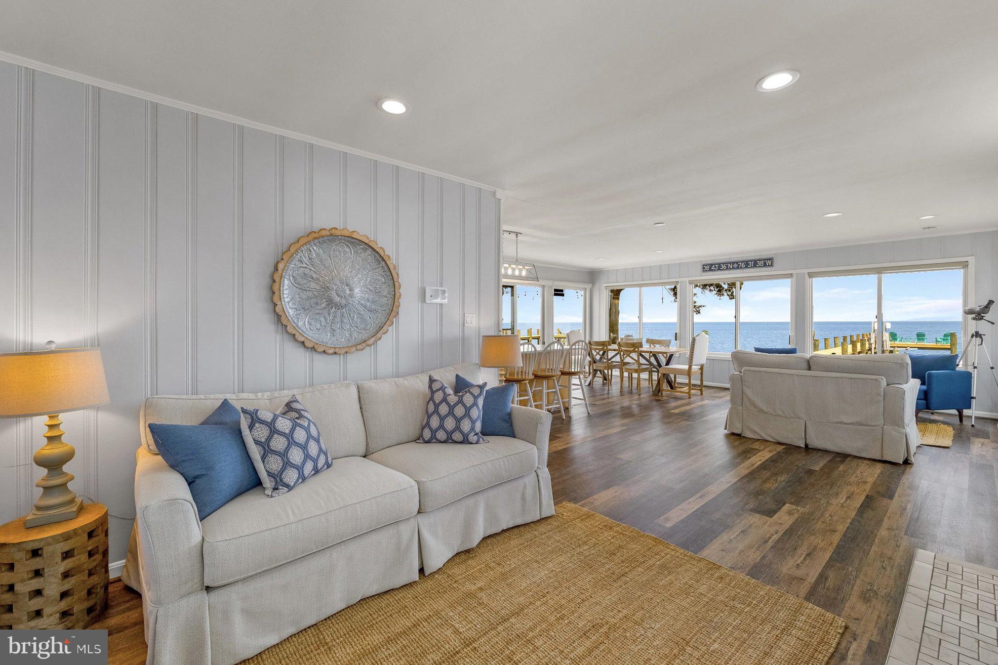 836 Bay Front Ave