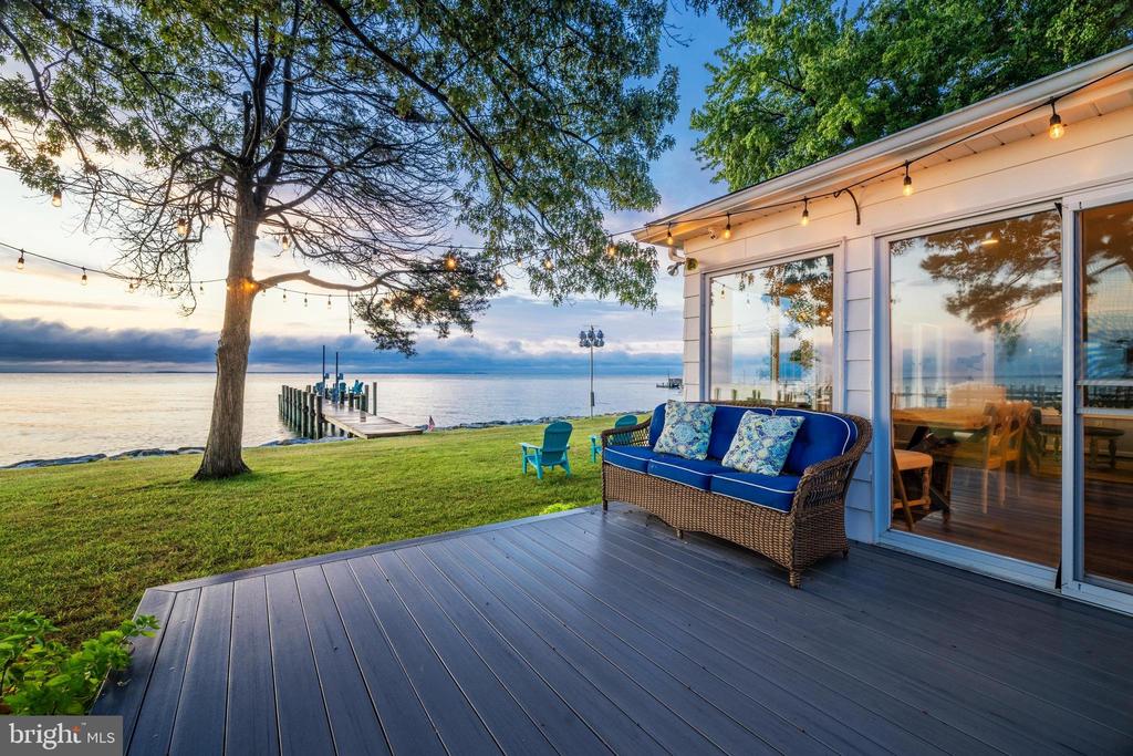 836 Bay Front Ave