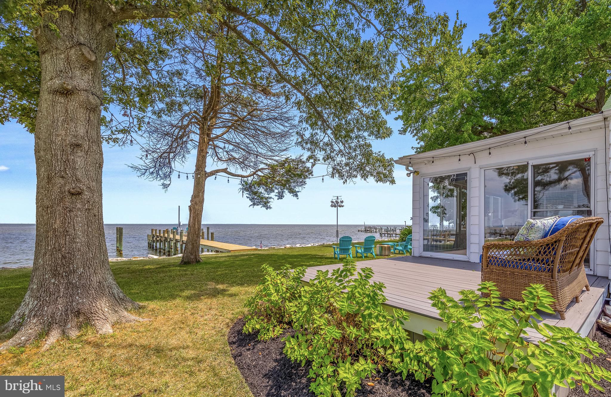 836 Bay Front Ave
