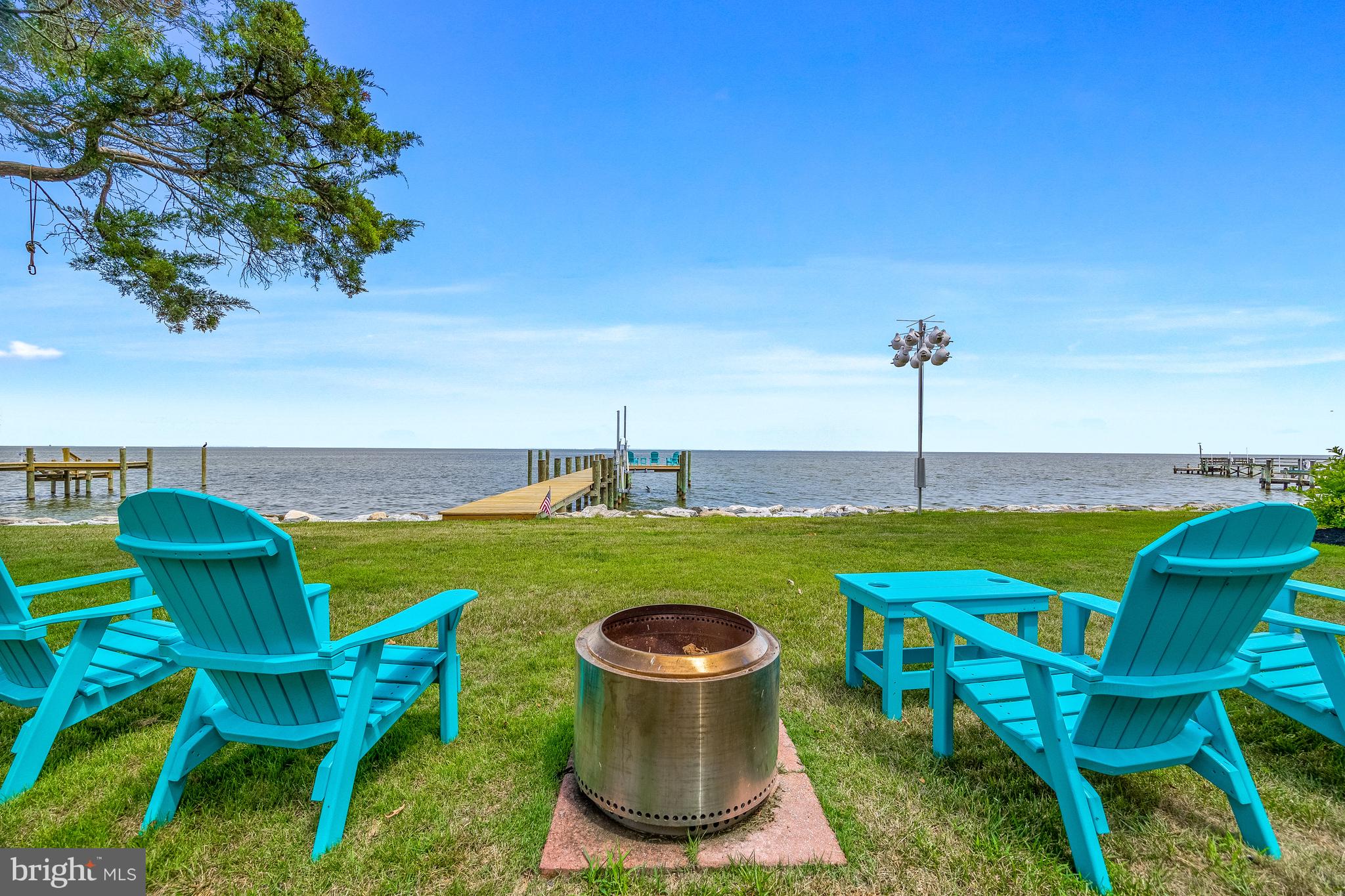 836 Bay Front Ave