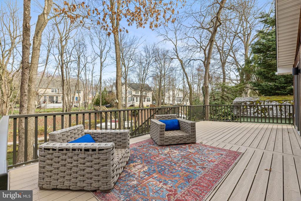 601 Canal Ln