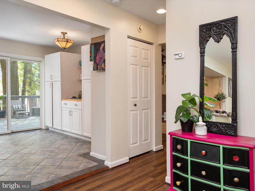 1011 Landon Ln