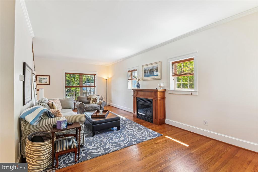 1108 Hull Dr