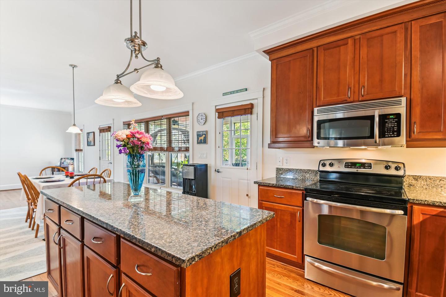 1108 Hull Dr