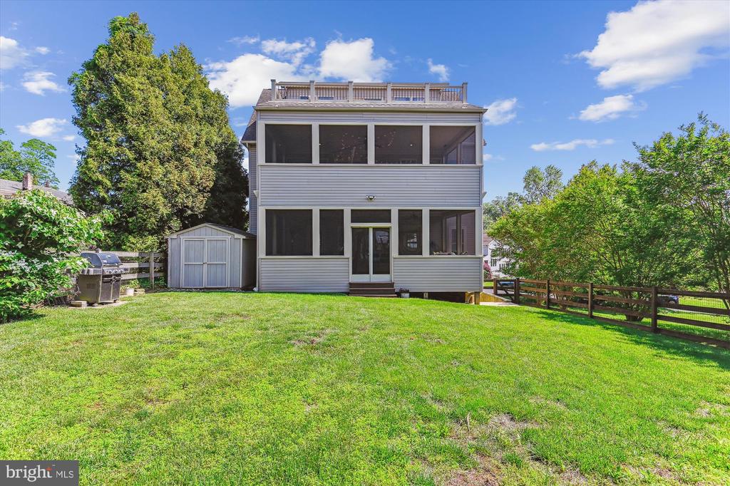 1108 Hull Dr