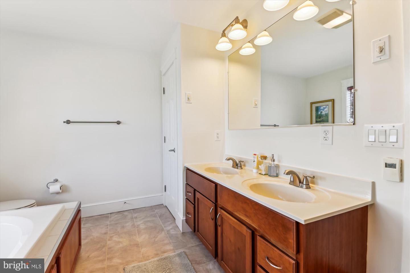 1108 Hull Dr