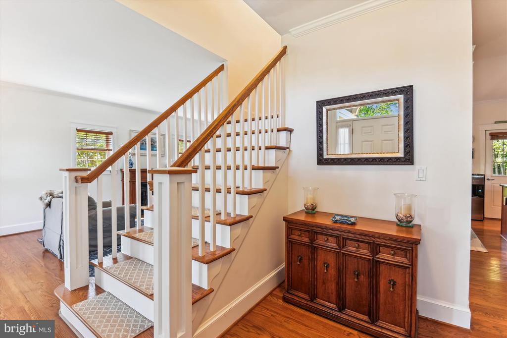 1108 Hull Dr
