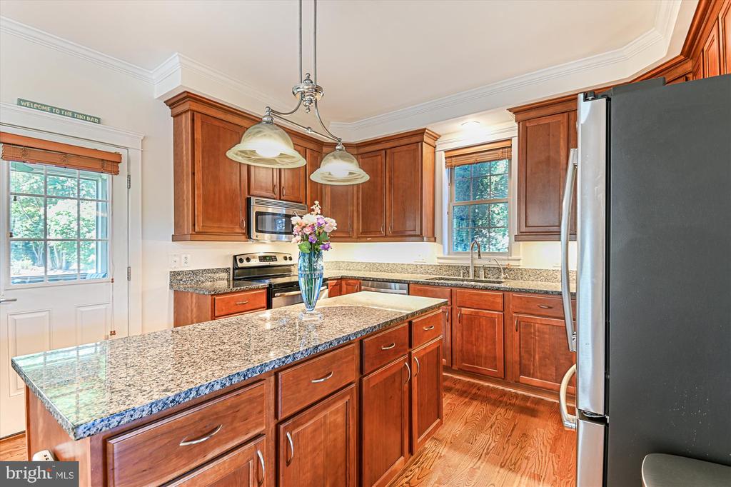 1108 Hull Dr