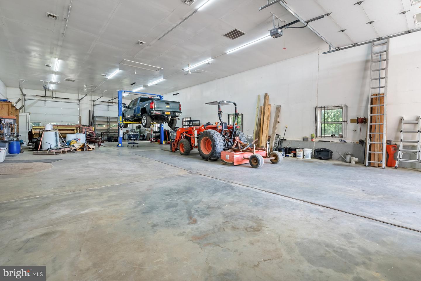 965 Mount Airy Rd