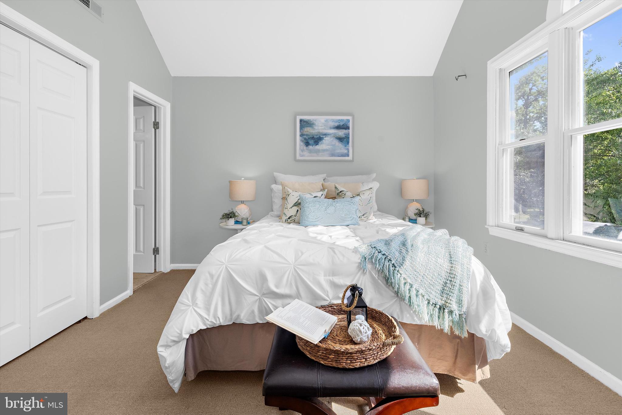 3510 Narragansett Ave