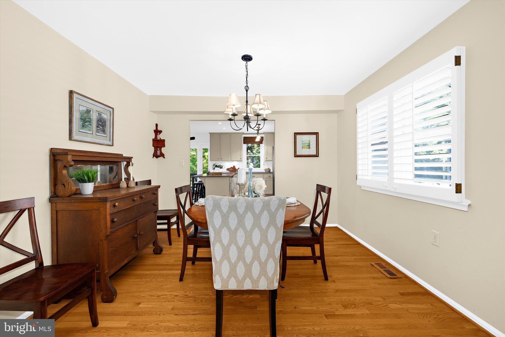 3510 Narragansett Ave