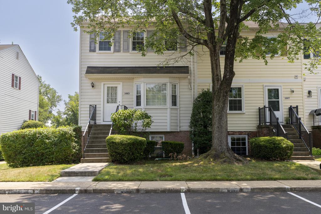 1665 Hart Ct #129