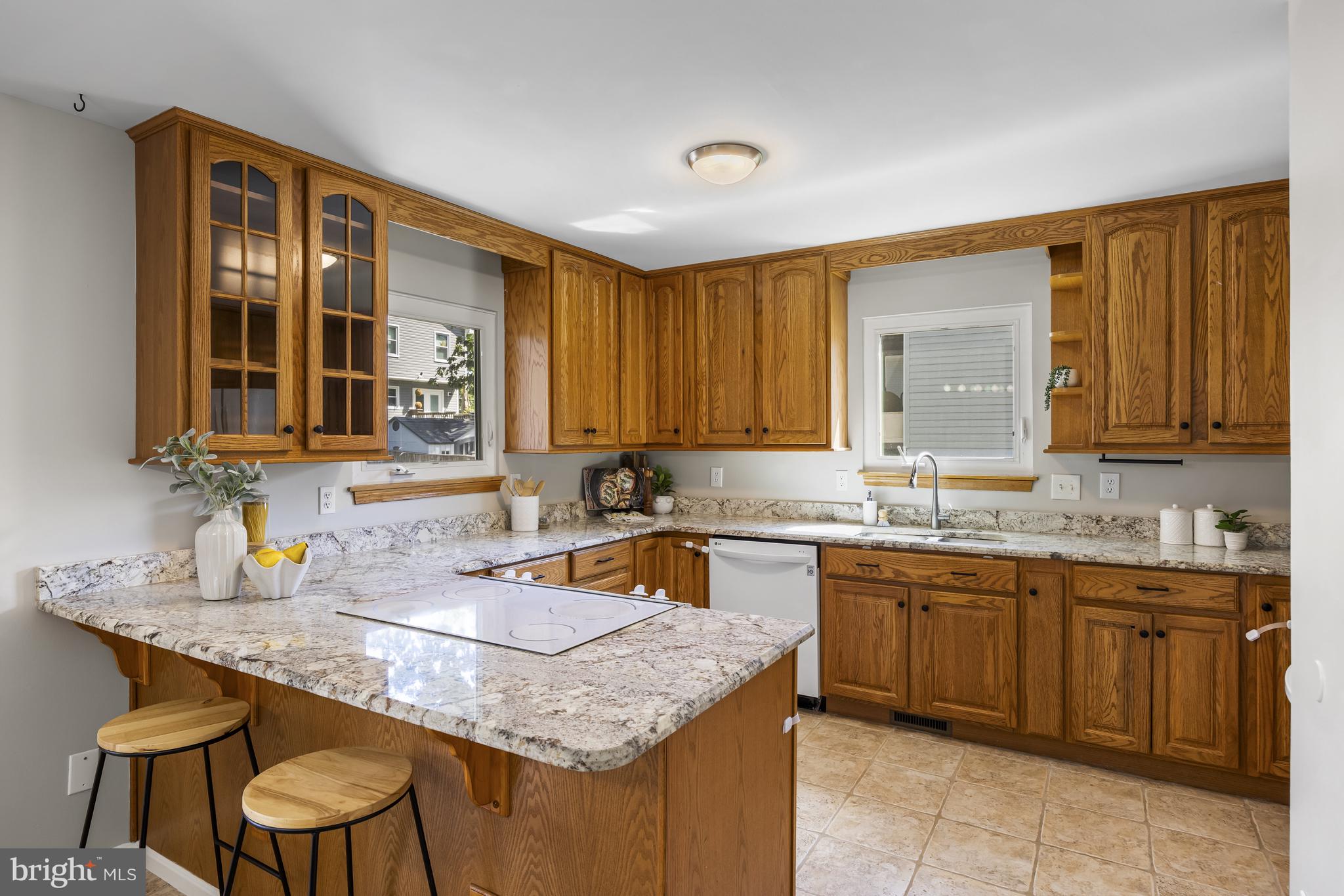 2107 SHORE DRIVE
