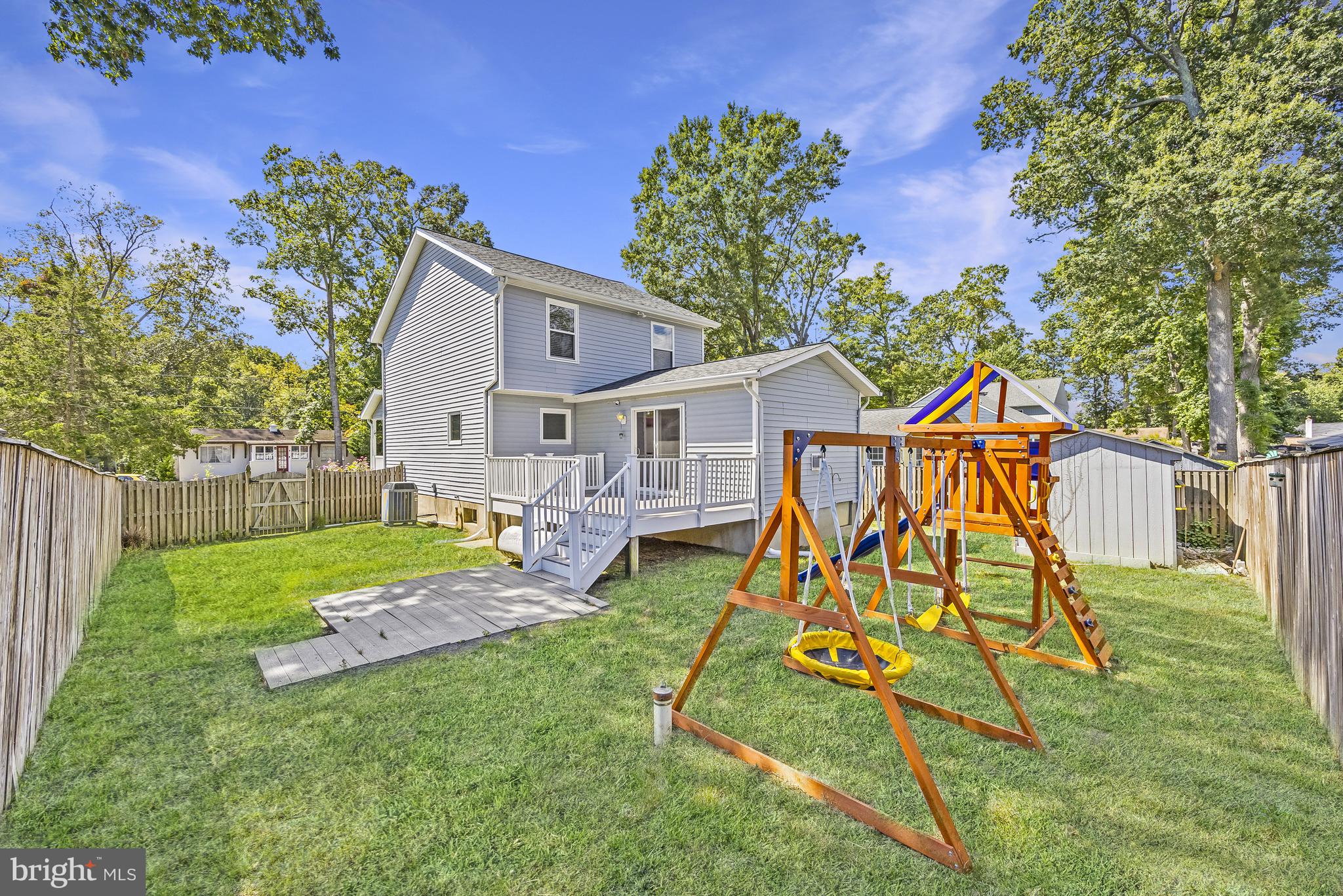 2107 SHORE DRIVE