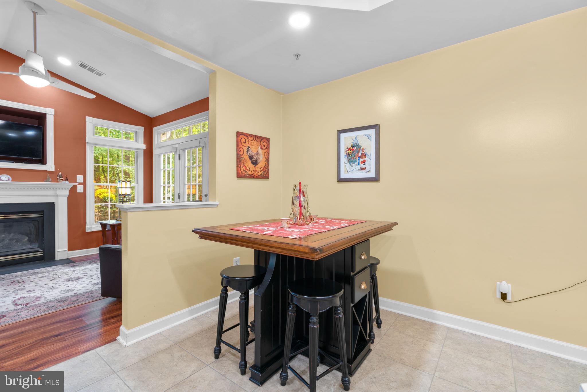 344 COLONY POINT PLACE