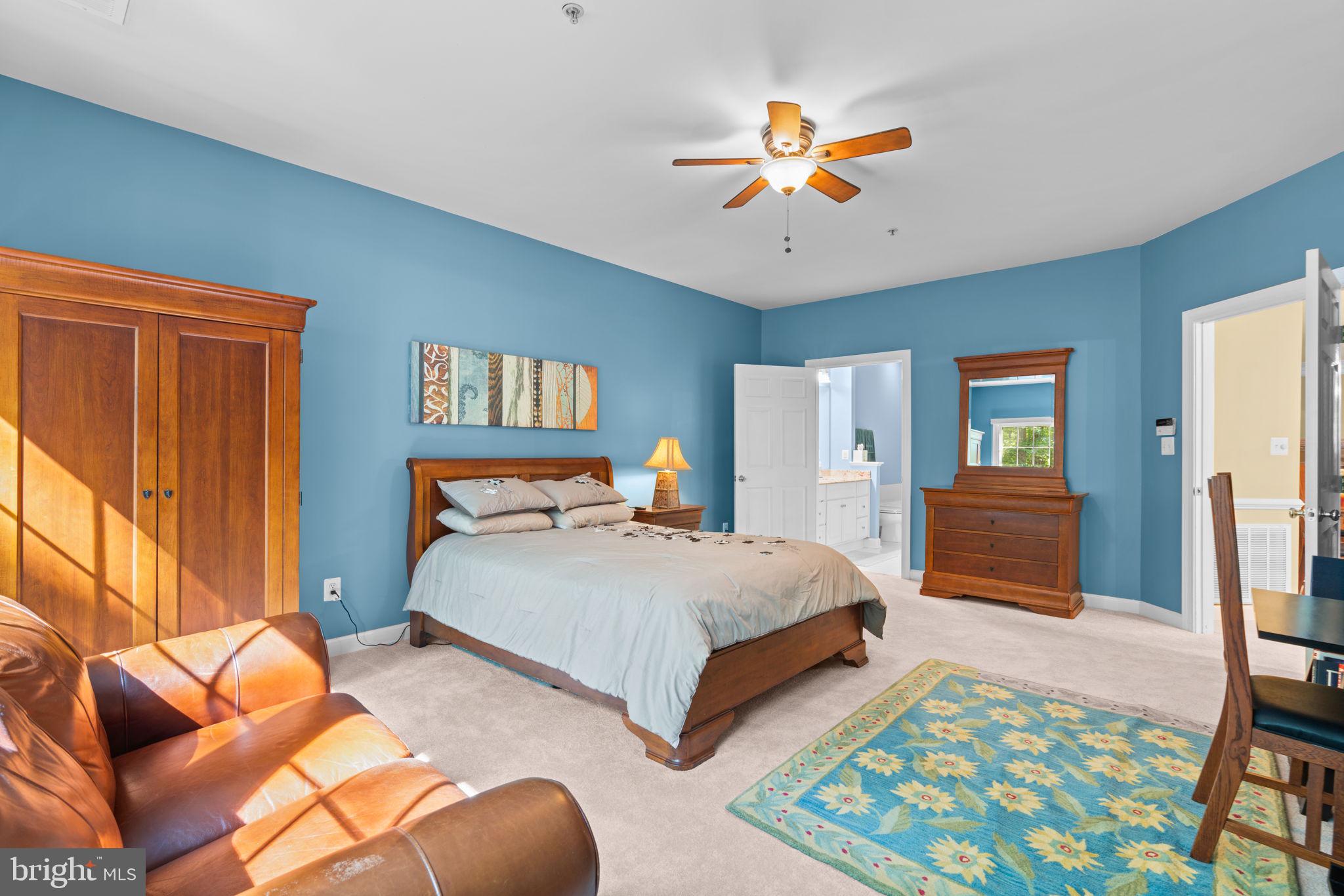 344 COLONY POINT PLACE