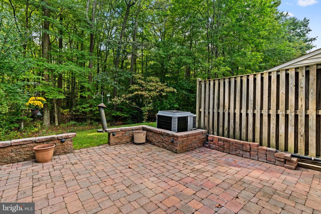 344 COLONY POINT PLACE
