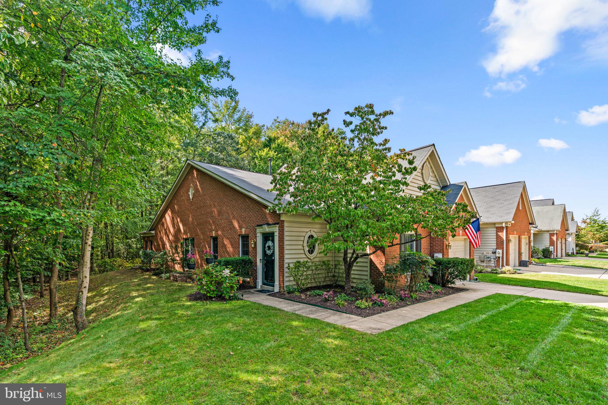 344 COLONY POINT PLACE