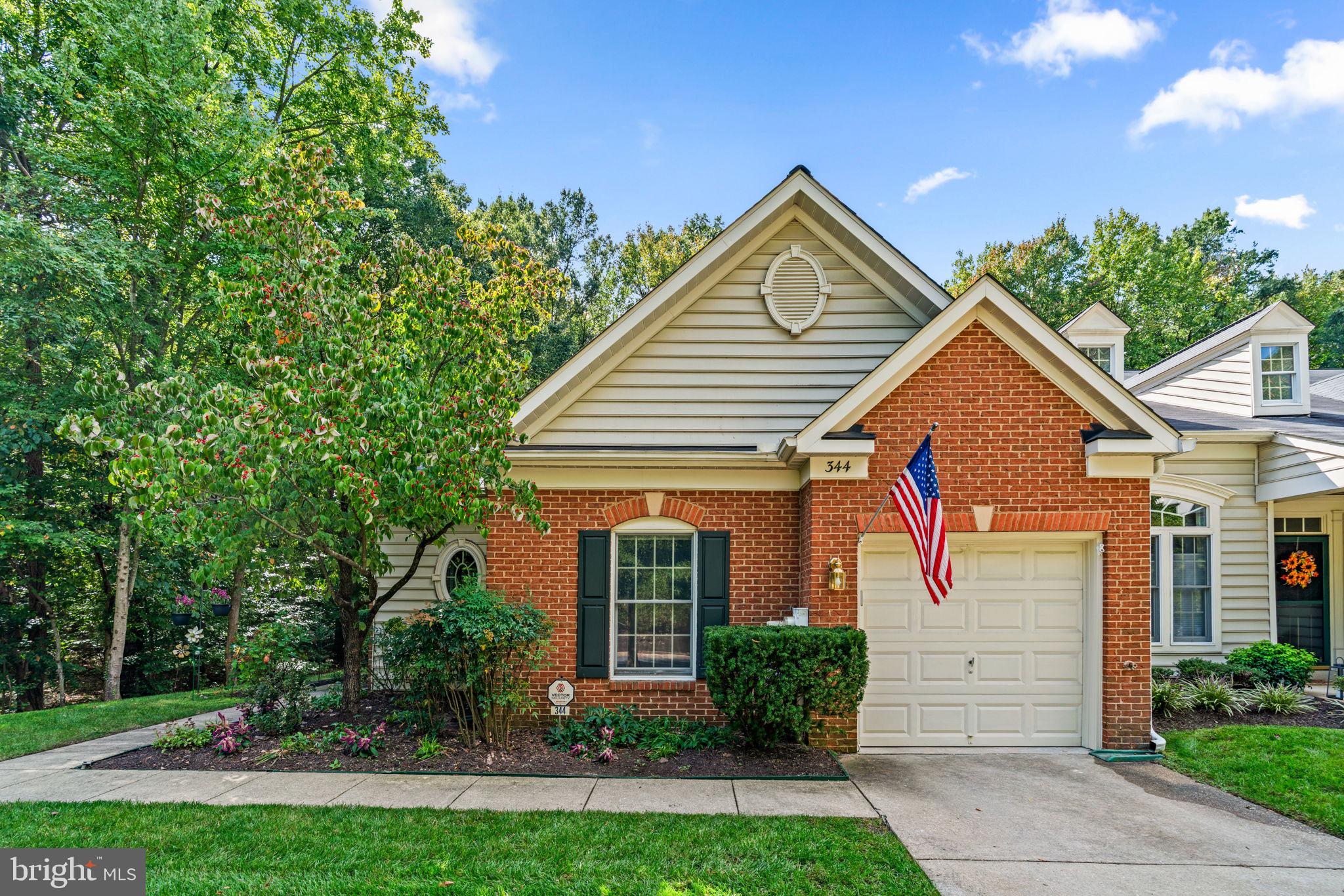 344 COLONY POINT PLACE